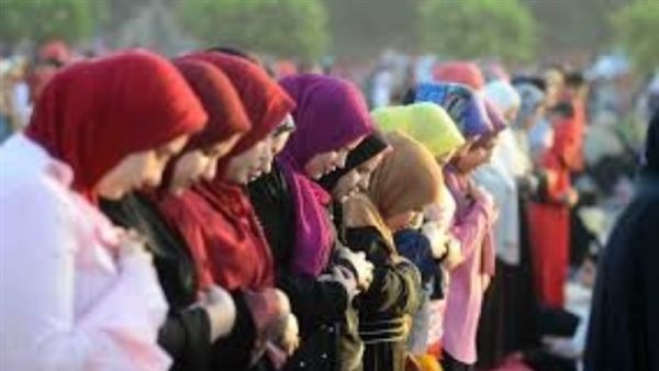 هل يجوز صلاة العيد للنساء في الشارع