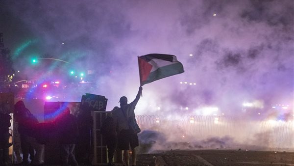 مظاهرات لوس أنجلوس