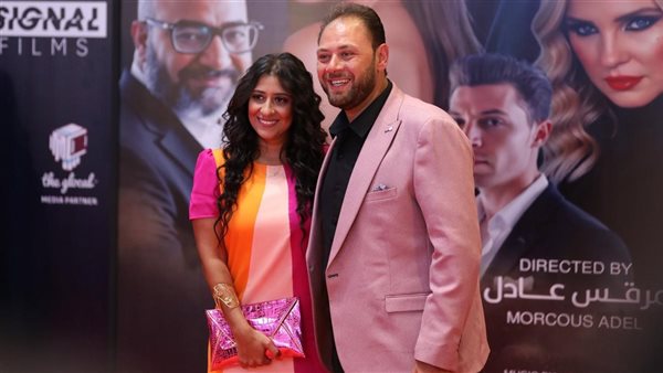 محمد علي رزق وزوجته يحتفلون بمشاركته في فيلم في عز الضهر 