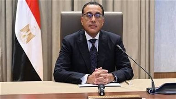 مدبولي يبدأ جولة تفقدية لمصانع الإلكترونيات بمدينة 6 أكتوبر
