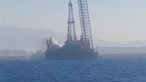 حادث حفار رأس غارب بخليج السويس