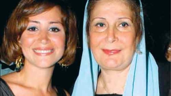 مرض زيزي مصطفى والدة منة شلبي