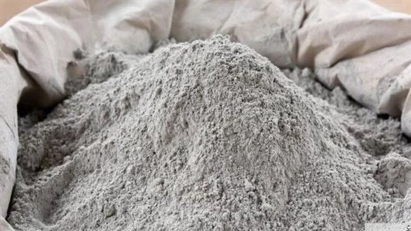 أسباب تراجع أسعار الأسمنت السائب