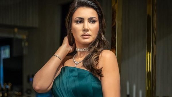 دينا فؤاد: "فقدت أمي صغيرة... والحسد ورايا ورايا |فيديو
