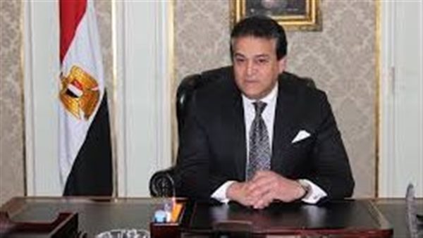 وزير الصحة يعلن تطورات حالة آيات الناجية من حادث الدائري الإ