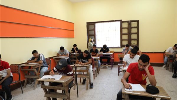 محافظ بني سويف يعتمد تنسيق القبول بالثانوية العامة 2025 