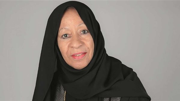 وفاة الفنانة الإماراتية رزيقة الطارش عن عمر يناهز 71 عامًا