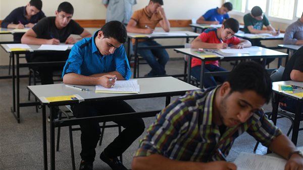 توزيع درجات امتحان الرياضيات البحتة لطلاب الثانوية العامة