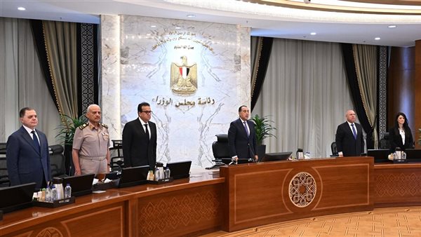 الوزراء يقف دقيقة حداد على أرواح شهداء الدائري وسنترال رمسيس