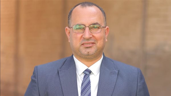 الصحفي صديق العيسوي يتقدم بأوراق ترشحه في إنتخابات الشيوخ با