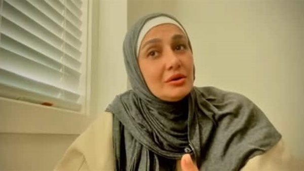 حلا شيحة