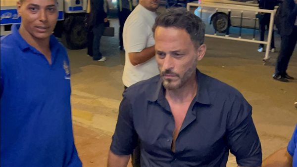 يوسف الشريف في عزاء سامح عبدالعزيز