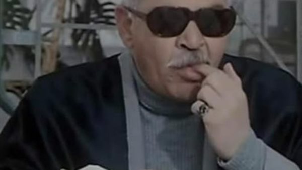 عبده القماش تاجر مخدرات في فيلم النمر والأنثي