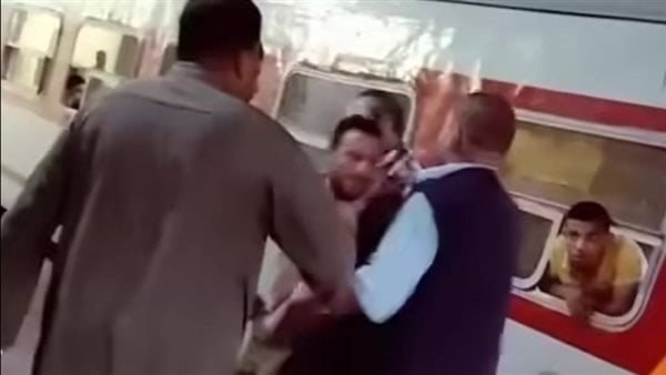 الاعتداء على طالب بمحطة مصر