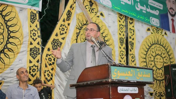 الكاتب الصحفي صديق العيسوي في مؤتمر حزب الوفد