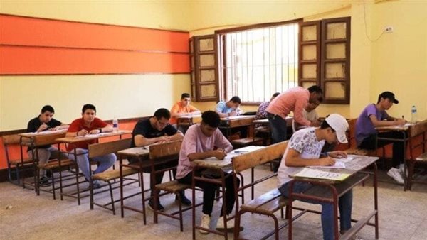 موعد تسليم شهادات النجاح لطلاب الثانوية العامة 2025