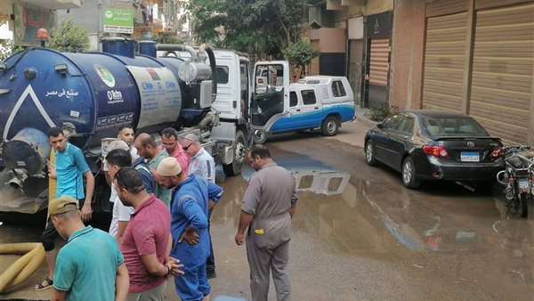 انقطاع المياه بعدد من مناطق الدقهلية بسبب كسر في خط المياه ا