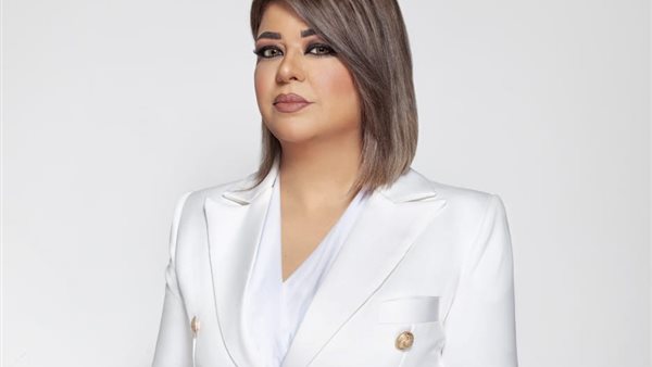 المذيعة علا شوشة