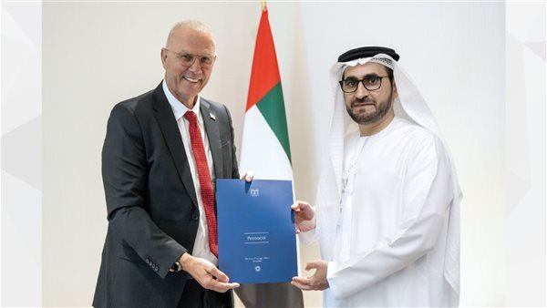 السفير الاسرائيلي في الامارات يثير أزمة داخل ملهى ليلي