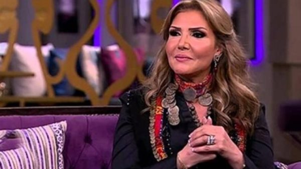 الفنانة نادية مصطفى 