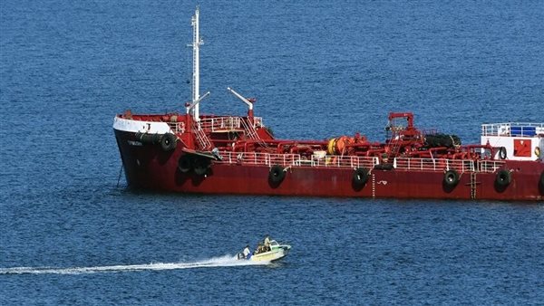 الاستخبارات الروسية: بريطانيا تخطط لشن هجوم ضد "أسطول الظل"