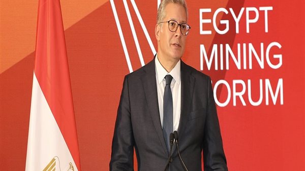 المهندس كريم بدوي وزير البترول
