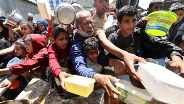 استشهاد وإصابة 10 بينهم أطفال جراء المجاعة بغزة