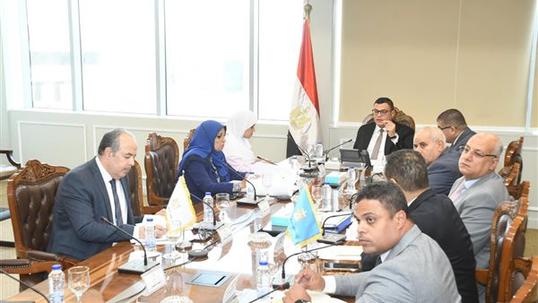 وزير الإسكان يحدد موعد التقديم على الشقق البديلة