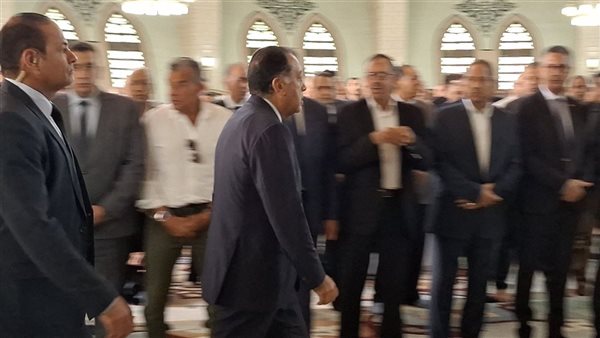 رئيس الوزراء يشارك في جنازة الدكتور علي المصيلحي وزير التموي