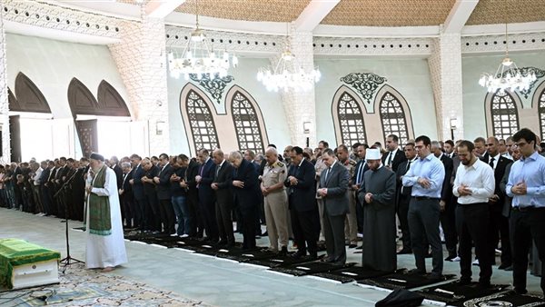 رئيس الوزراء يشارك في جنازة الدكتور علي المصيلحي وزير التموي