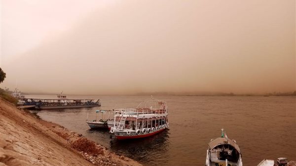 سوء الأحوال الجوية يوقف الملاحة بمجرى نهر النيل وبحيرة ناصر