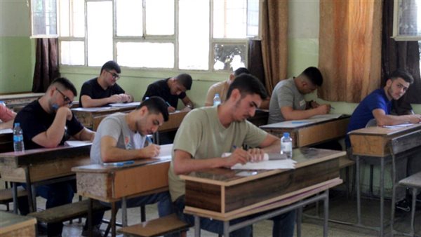 البكالوريا بين الإجبار والإختيار، والطالب هو الضحية