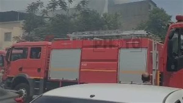 اندلاع حريق داخل مصنع منسوجات ومفروشات بالجمالية