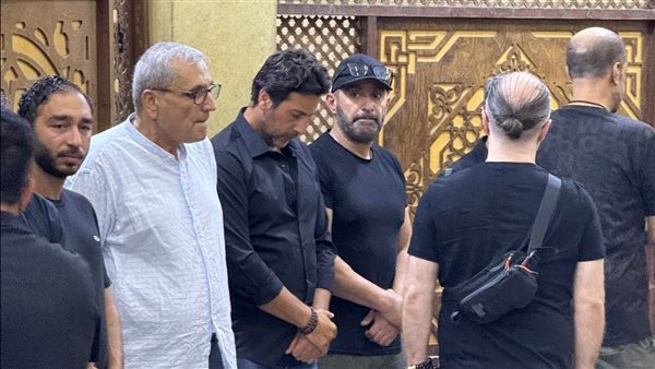 أحمد السقا في عزاء تيمور تيمور