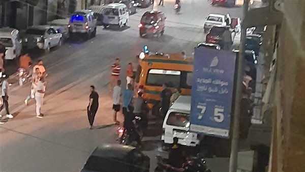 سيارات الإسعاف تتوجه لموقع الحادث