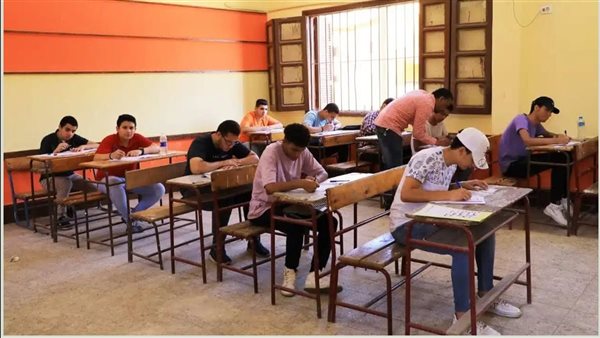 حقيقة تسريب امتحان اللغة الأجنبية الأولى لطلاب الثانوية العا