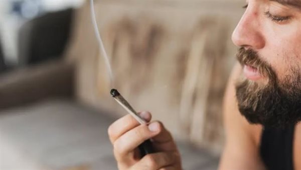 دراسة جديدة: شُرب الحشيش يزيد نسبة أمراض السرطان 50% 