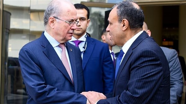 عبد العاطي ورئيس الوزراء الفلسطيني، يتفقدان الجرحى الفلسطيني