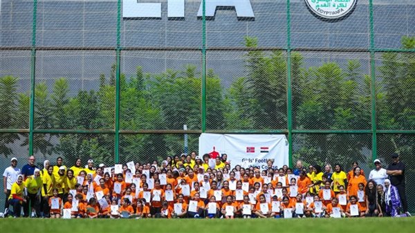 دورة تطوير مدربات الناشئات