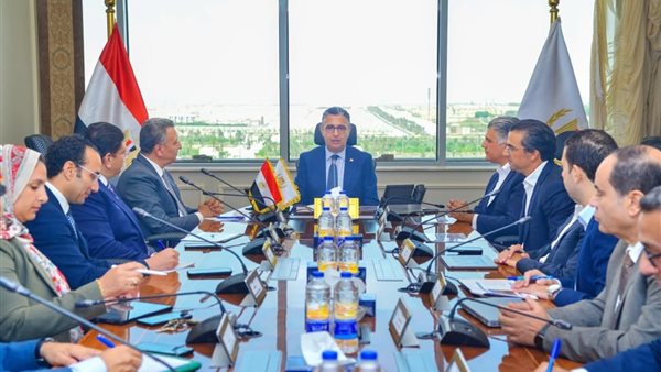 اجتماع وزير التموين اليوم