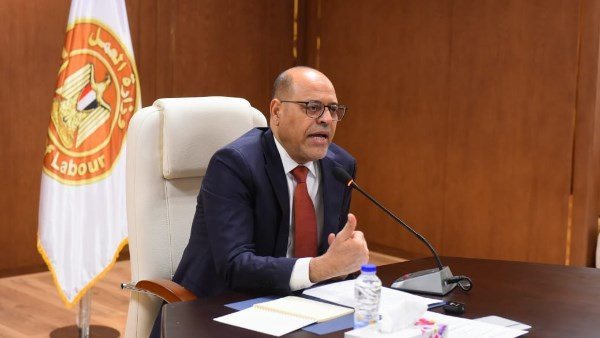 4374 فرصة عمل جديدة في 48 شركة خاصة تنتظر شباب 12 محافظة