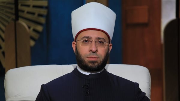 أسامة الأزهري ينعى شيخ المصالحات الثأرية بالصعيد
