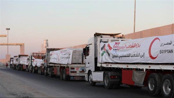 انطلاق قافلة المساعدات الإنسانية الـ 19 إلى قطاع غزة