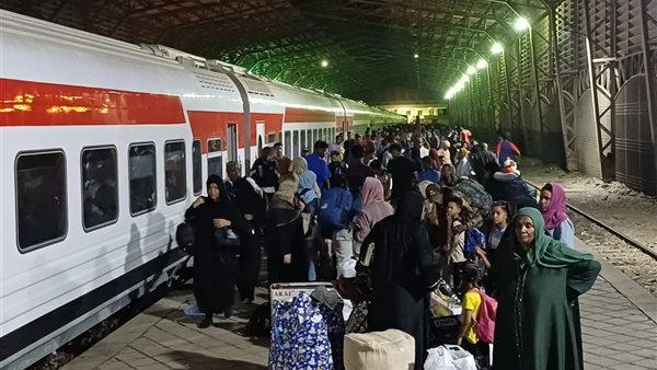 وصل قطار السودانيين 