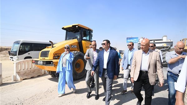 وزير الإسكان يتفقد محور التسعين الشمالي بالقاهرة الجديدة
