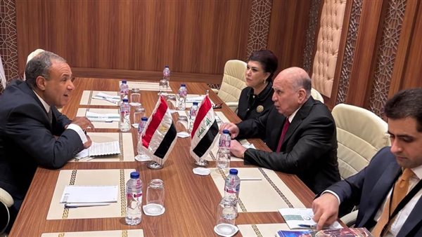 على هامش الدورة الاستثنائية، عبد العاطي يلتقي ونائب رئيس الو