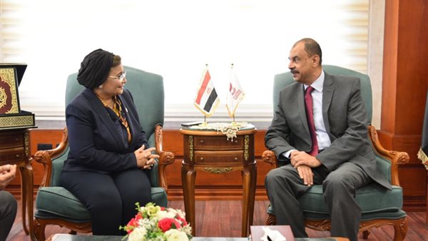 نائب وزير الصحة ومحافظة سوهاج