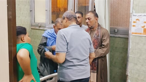 إصابة 16 شخصًا باشتباه تسمم غذائي 