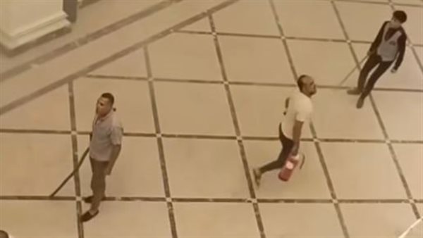 خناقة أمن قاعة أفراح والمعازيم 