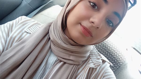 آية تستغيث بالنائب العام